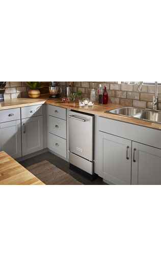 KitchenAid® 18'' Automatic Ice Maker with PrintShield™ Finish