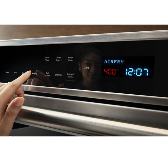 30-inch Single Wall Oven with Air Fry and Basket - 5.0 cu. ft.