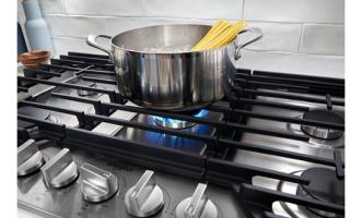 36-inch Gas Cooktop with Fifth Burner