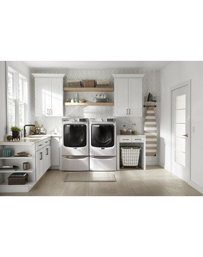 Smart Front Load Gas Dryer with Extra Power and Advanced Moisture Sensing Plus - 7.3 cu. ft.