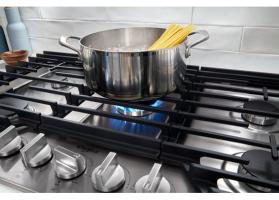30-inch Gas Cooktop with Fifth Burner